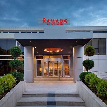 Отель Ramada By Wyndham Istanbul Шиле Экстерьер фото